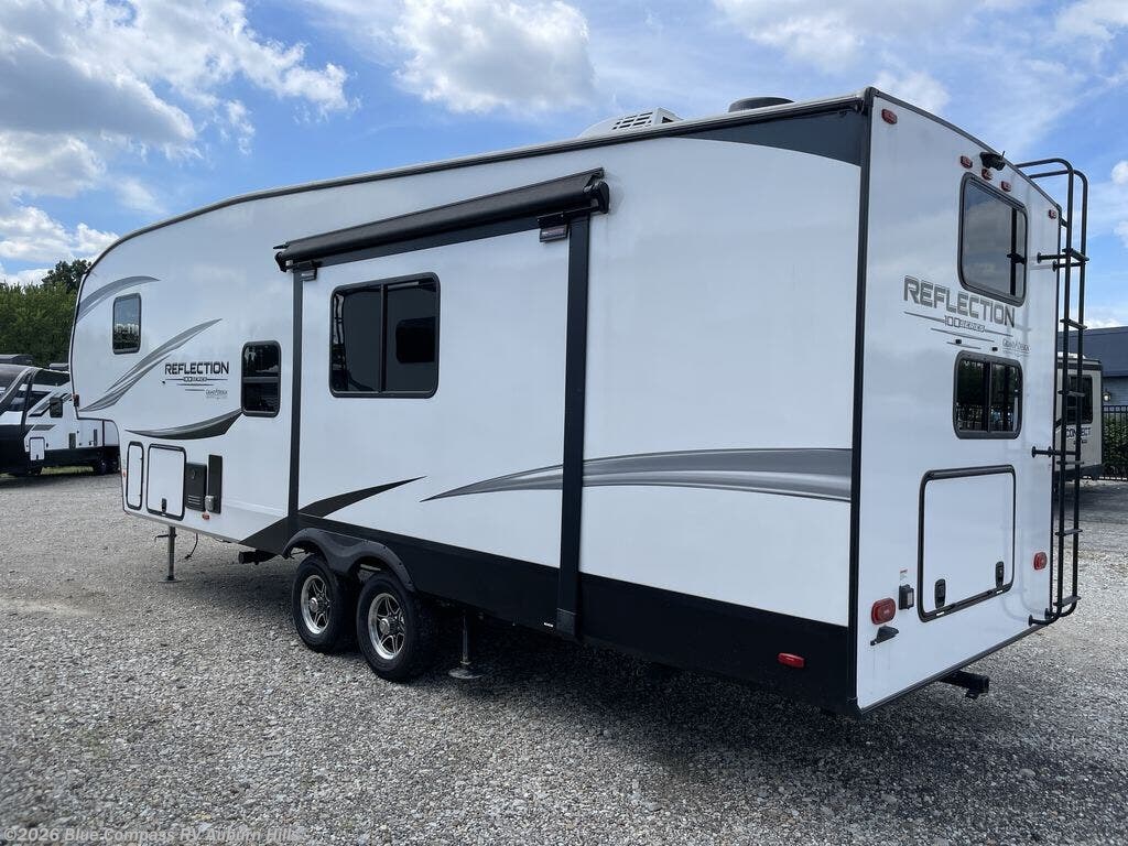 Used 2025 Grand Design Reflection 100 Series 27BH available in Auburn Hills, Michigan