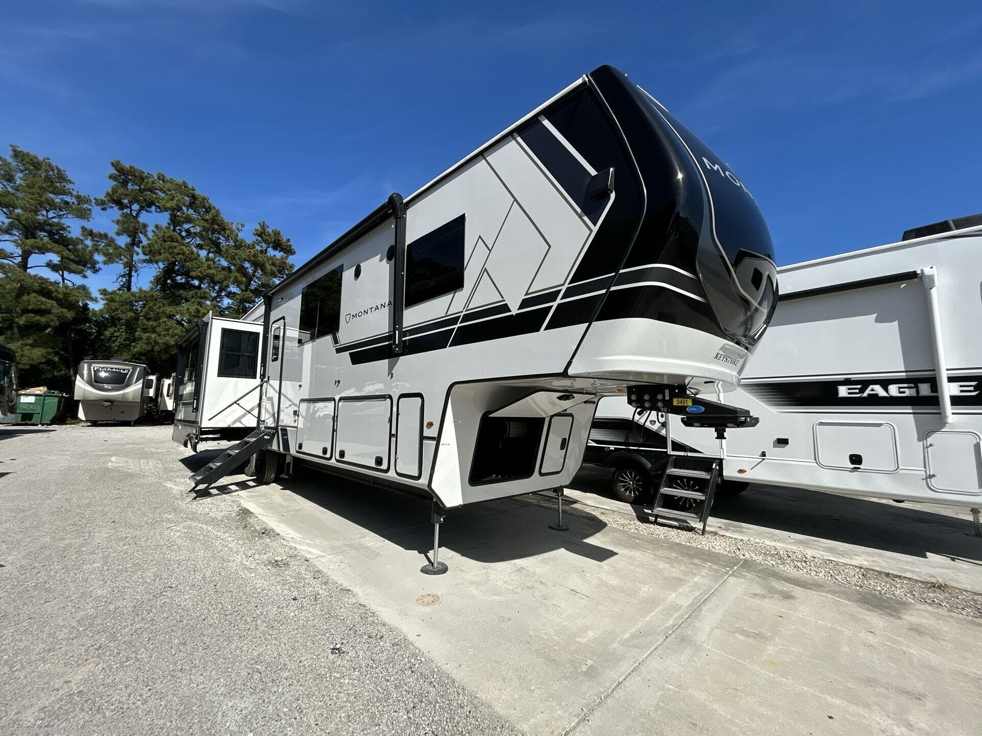 2026 Montana 3857BR by Keystone from Blue Compass RV Auburn Hills in Auburn Hills, Michigan