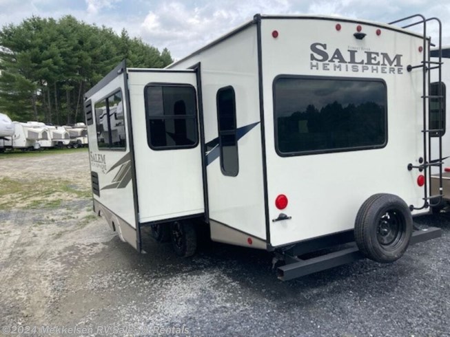 2022 Forest River Salem 24RLHL - New Travel Trailer For Sale by Mekkelsen RV Sales & Rentals in East Montpelier, Vermont