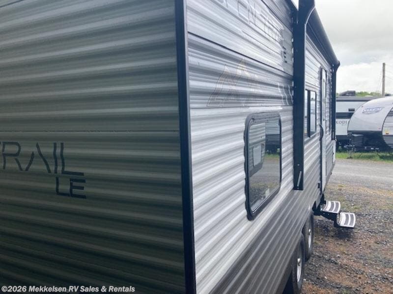 2022 Aspen Trail 25BH by Dutchmen from Mekkelsen RV Sales & Rentals in East Montpelier, Vermont