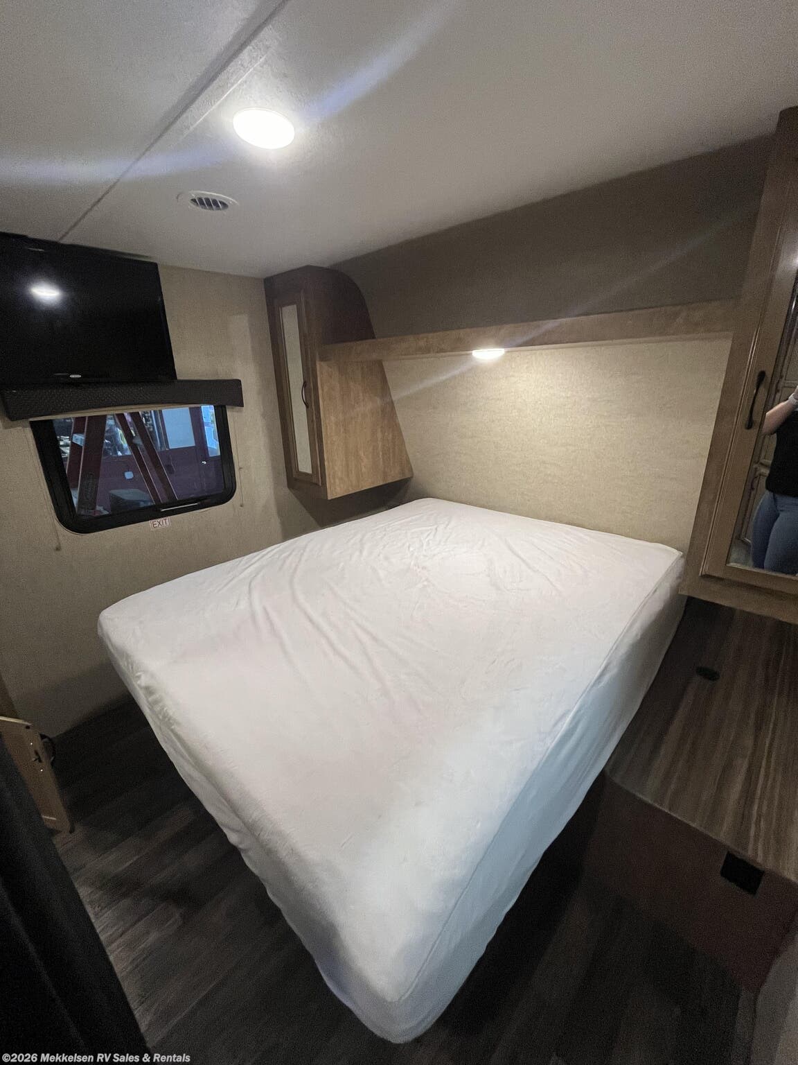 2017 Starcraft Starcraft LAUNCH 26RLS - Used Travel Trailer For Sale by Mekkelsen RV Sales & Rentals in East Montpelier, Vermont