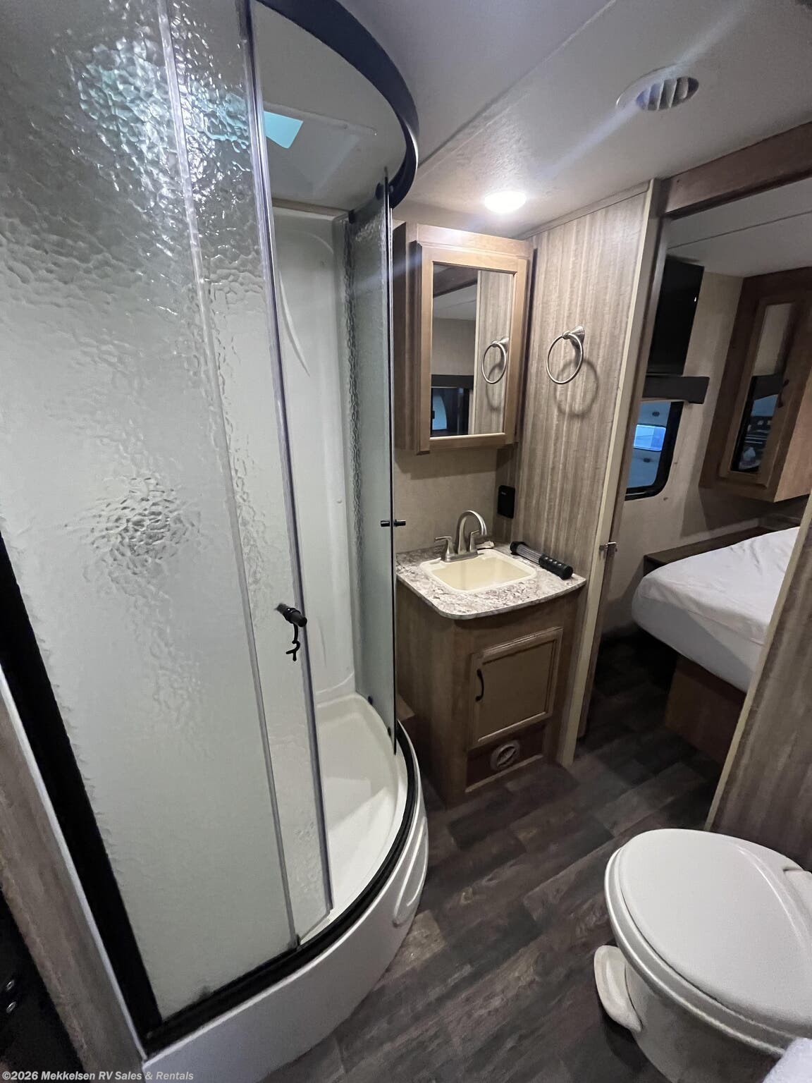 2017 Starcraft LAUNCH 26RLS by Starcraft from Mekkelsen RV Sales & Rentals in East Montpelier, Vermont