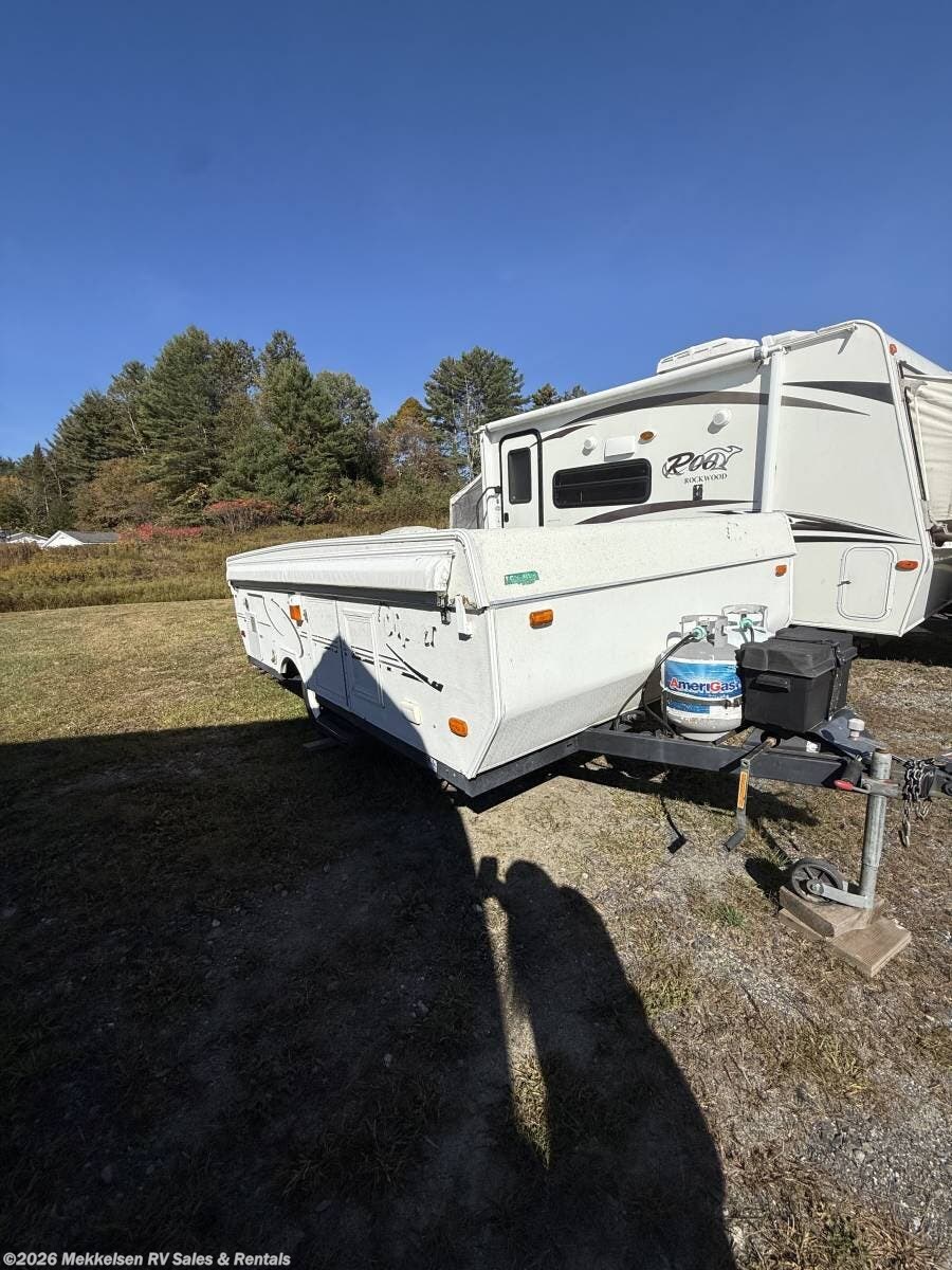 2001 Coachmen Clipper 1265 - Used Travel Trailer For Sale by Mekkelsen RV Sales & Rentals in East Montpelier, Vermont