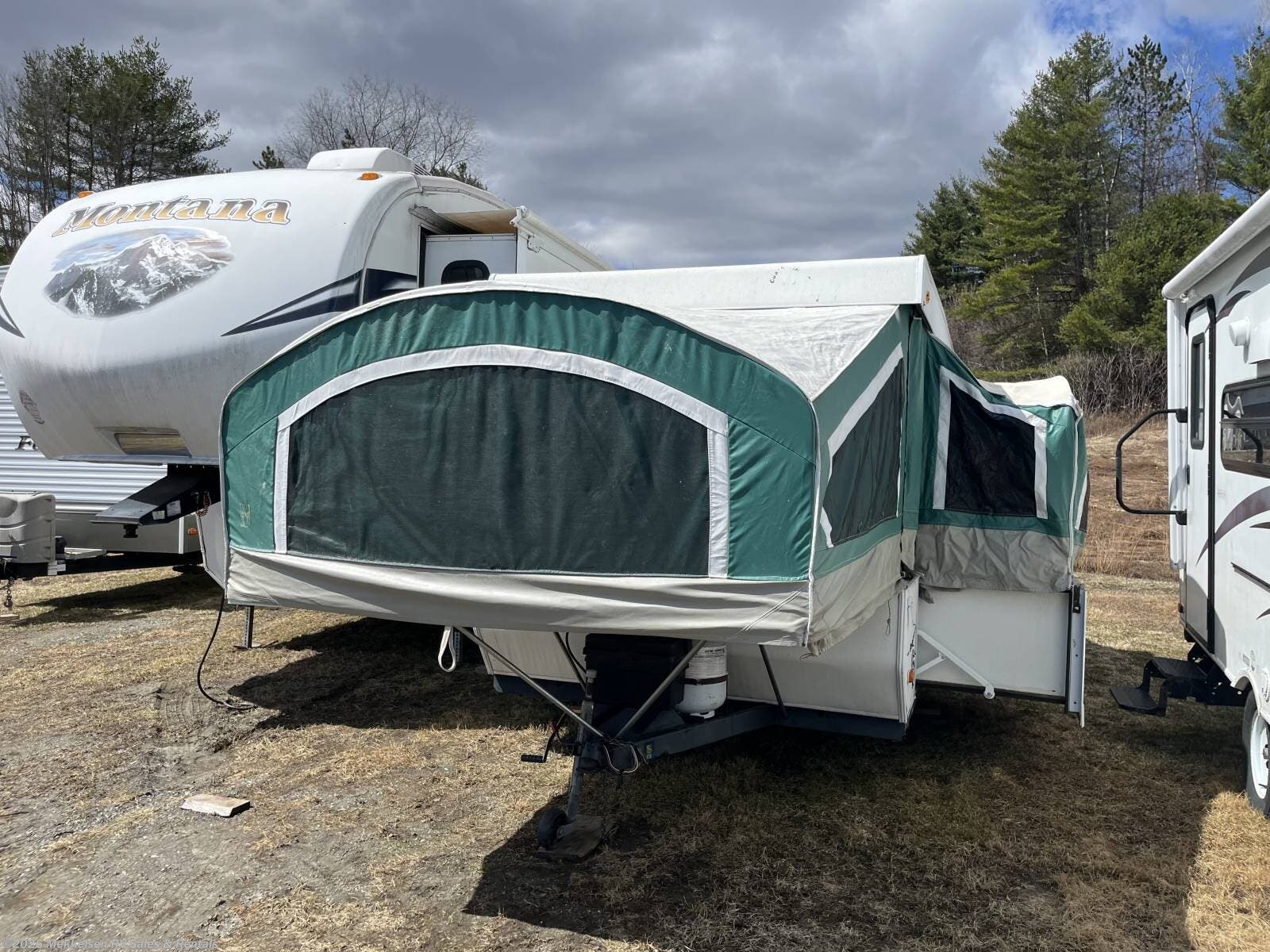 Used 2001 Coachmen Clipper 1265 available in East Montpelier, Vermont