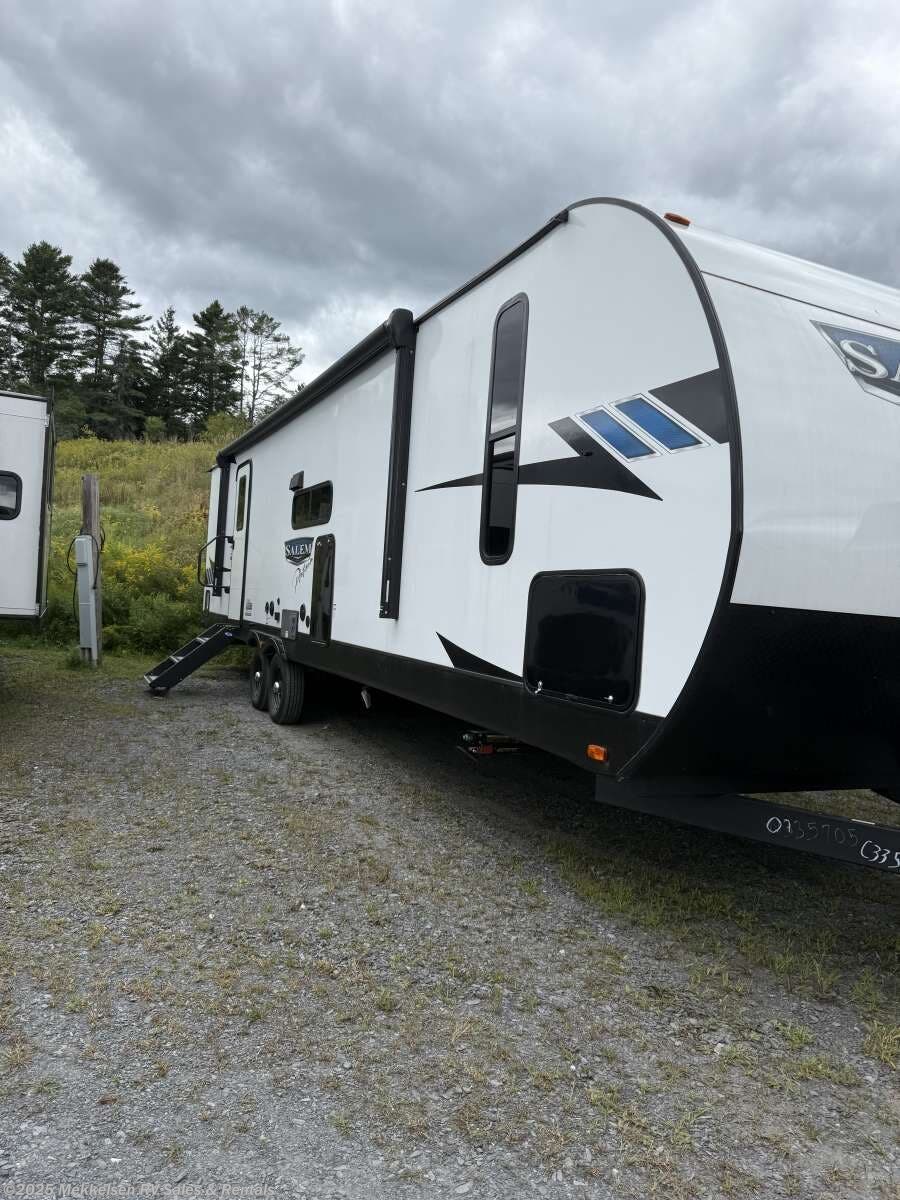2023 Salem 29BDB by Forest River from Mekkelsen RV Sales & Rentals in East Montpelier, Vermont