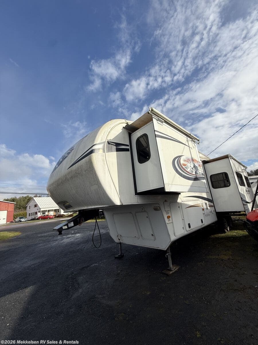 2012 Montana MONTANA 295RKD by Keystone from Mekkelsen RV Sales & Rentals in East Montpelier, Vermont