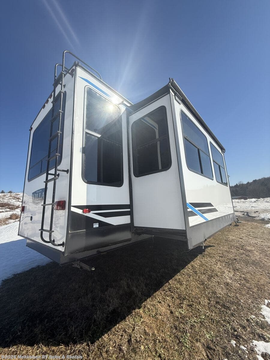 Used 2021 Forest River Salem 40RLB-8 available in East Montpelier, Vermont