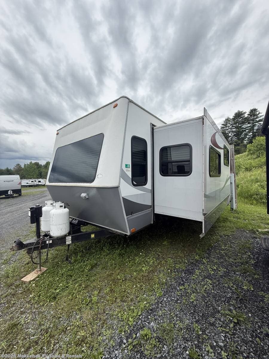 2011 Open Range Open Range M-285F - Used Travel Trailer For Sale by Mekkelsen RV Sales & Rentals in East Montpelier, Vermont