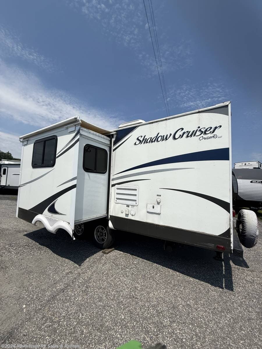 2013 Shadow Cruiser Shadow Cruiser 225RBS - Used Travel Trailer For Sale by Mekkelsen RV Sales & Rentals in East Montpelier, Vermont