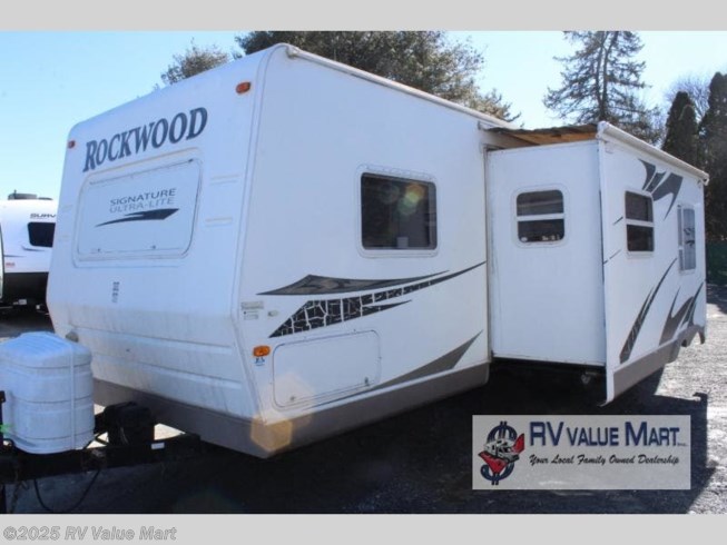 2009 Forest River Rockwood Signature Ultra Lite 8313SS RV for Sale in 2009 Forest River Rockwood Signature Ultra Lite