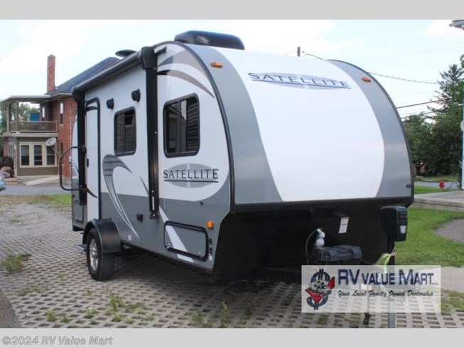 Used 2018 Starcraft Satellite 17RB available in Willow Street, Pennsylvania