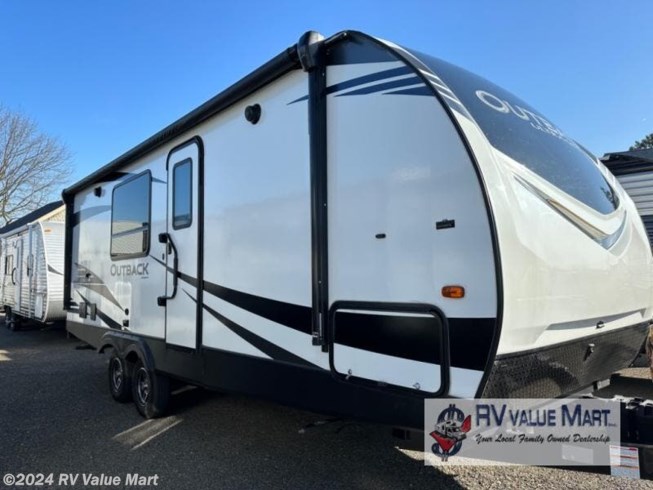 Used 2021 Keystone Outback Ultra Lite 221UMD available in Willow Street, Pennsylvania