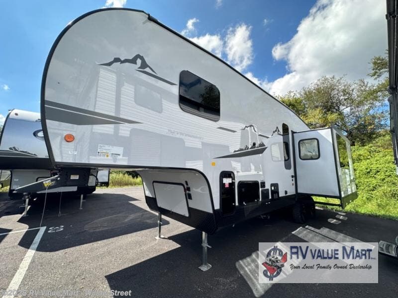 2024 Forest River Cherokee Black Label 265GDKBL RV for Sale in Willow