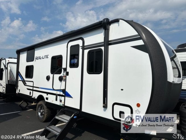 New 2024 Palomino Real-Lite Mini 191 available in Willow Street, Pennsylvania