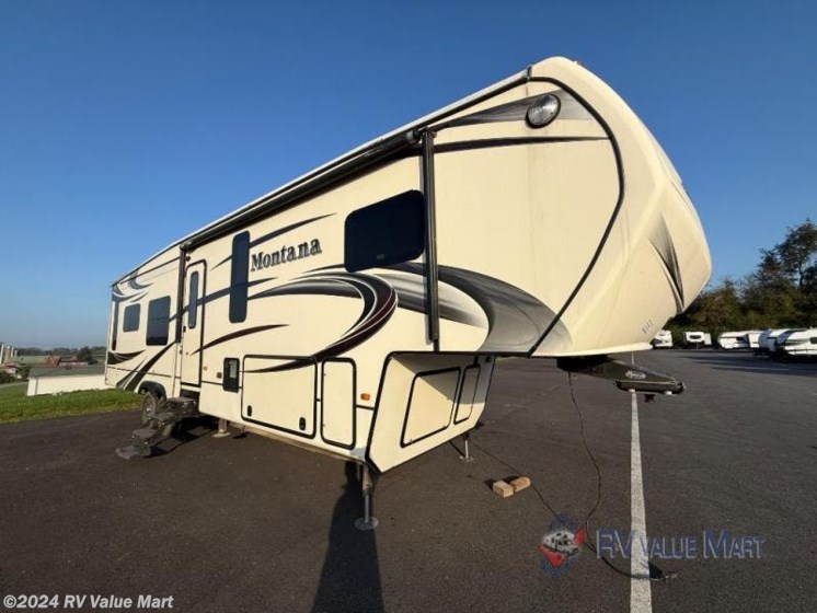 Used 2014 Keystone Montana 3610 RL available in Willow Street, Pennsylvania