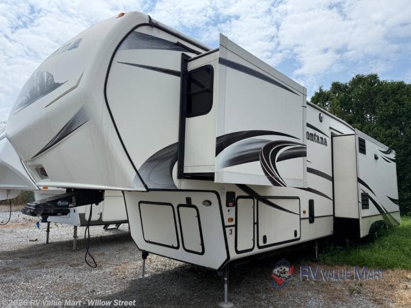 Used 2014 Keystone Montana 3610 RL available in Willow Street, Pennsylvania