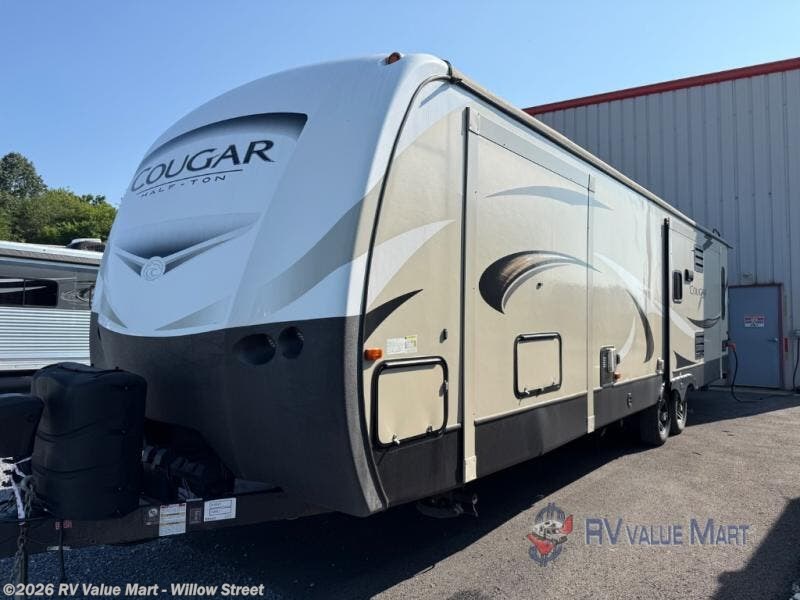 Used 2018 Keystone Cougar Half-Ton Series 32RLI available in Willow Street, Pennsylvania