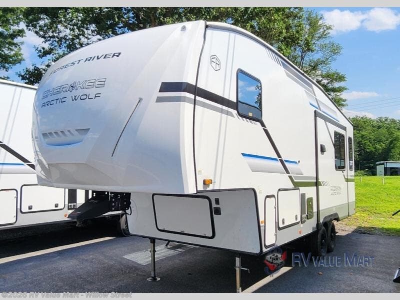 New 2025 Forest River Cherokee Arctic Wolf 27SGS available in Willow Street, Pennsylvania