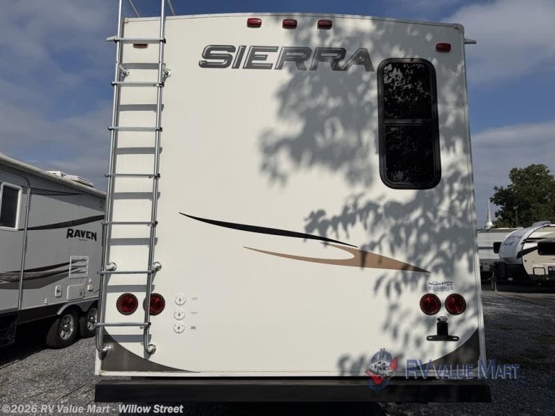 Used 2010 Forest River Sierra 361FL available in Willow Street, Pennsylvania