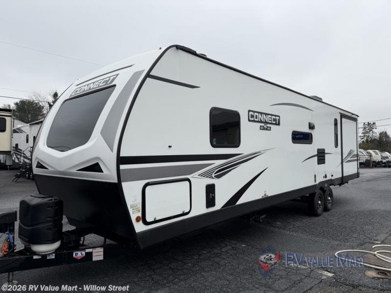 Used 2022 K-Z Connect C322BHK available in Willow Street, Pennsylvania