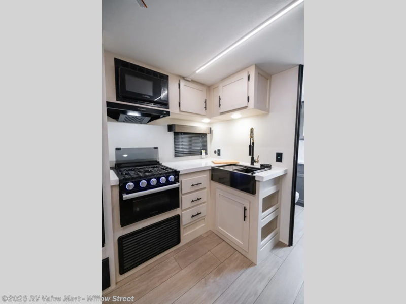 New 2026 Forest River Cherokee Alpha Wolf 25RB available in Willow Street, Pennsylvania