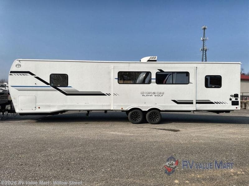 2026 Cherokee Alpha Wolf 29DCB by Forest River from RV Value Mart - Willow Street in Willow Street, Pennsylvania