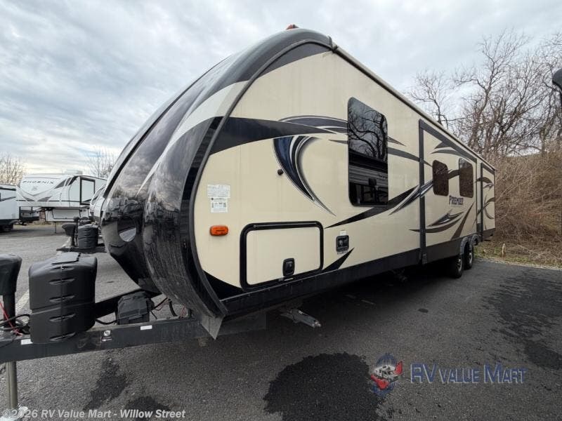 Used 2016 Keystone Premier Ultra Lite 34BHPR available in Willow Street, Pennsylvania