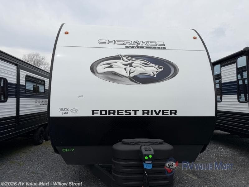 2026 Cherokee Wolf Den 304SR by Forest River from RV Value Mart - Willow Street in Willow Street, Pennsylvania
