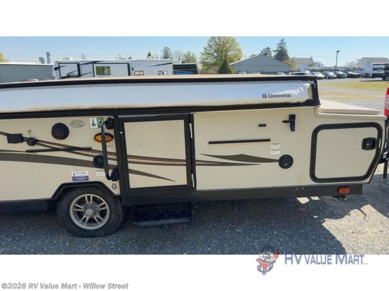 Used 2016 Forest River Rockwood Premier 2514G available in Willow Street, Pennsylvania