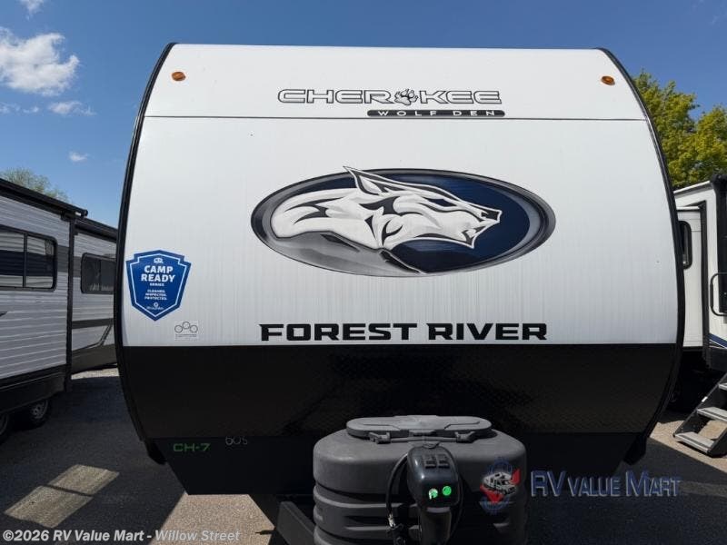2025 Cherokee Wolf Den 304SR by Forest River from RV Value Mart - Willow Street in Willow Street, Pennsylvania