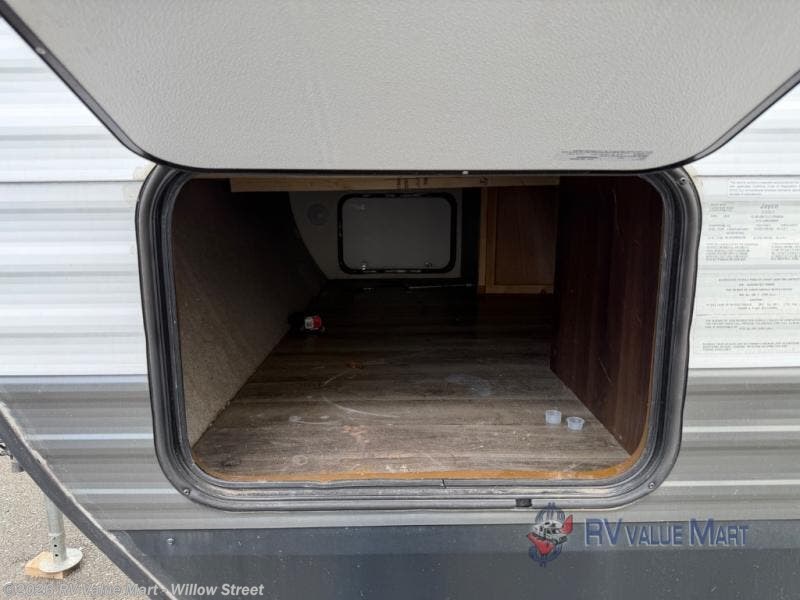 2018 Jay Flight 32BHDS by Jayco from RV Value Mart - Willow Street in Willow Street, Pennsylvania