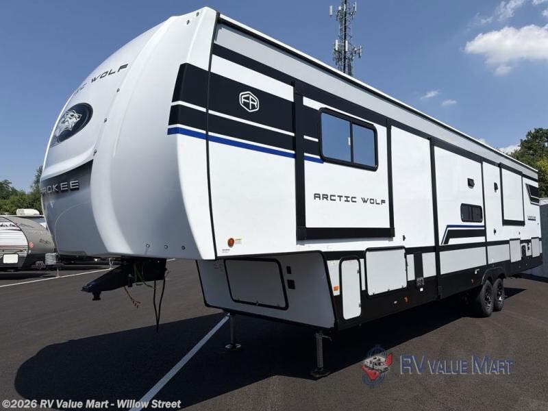 New 2027 Forest River Cherokee Arctic Wolf 3950SUITE available in Willow Street, Pennsylvania
