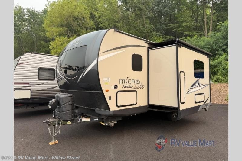 2021 Flagstaff Micro Lite 25BRDS by Forest River from RV Value Mart - Willow Street in Willow Street, Pennsylvania