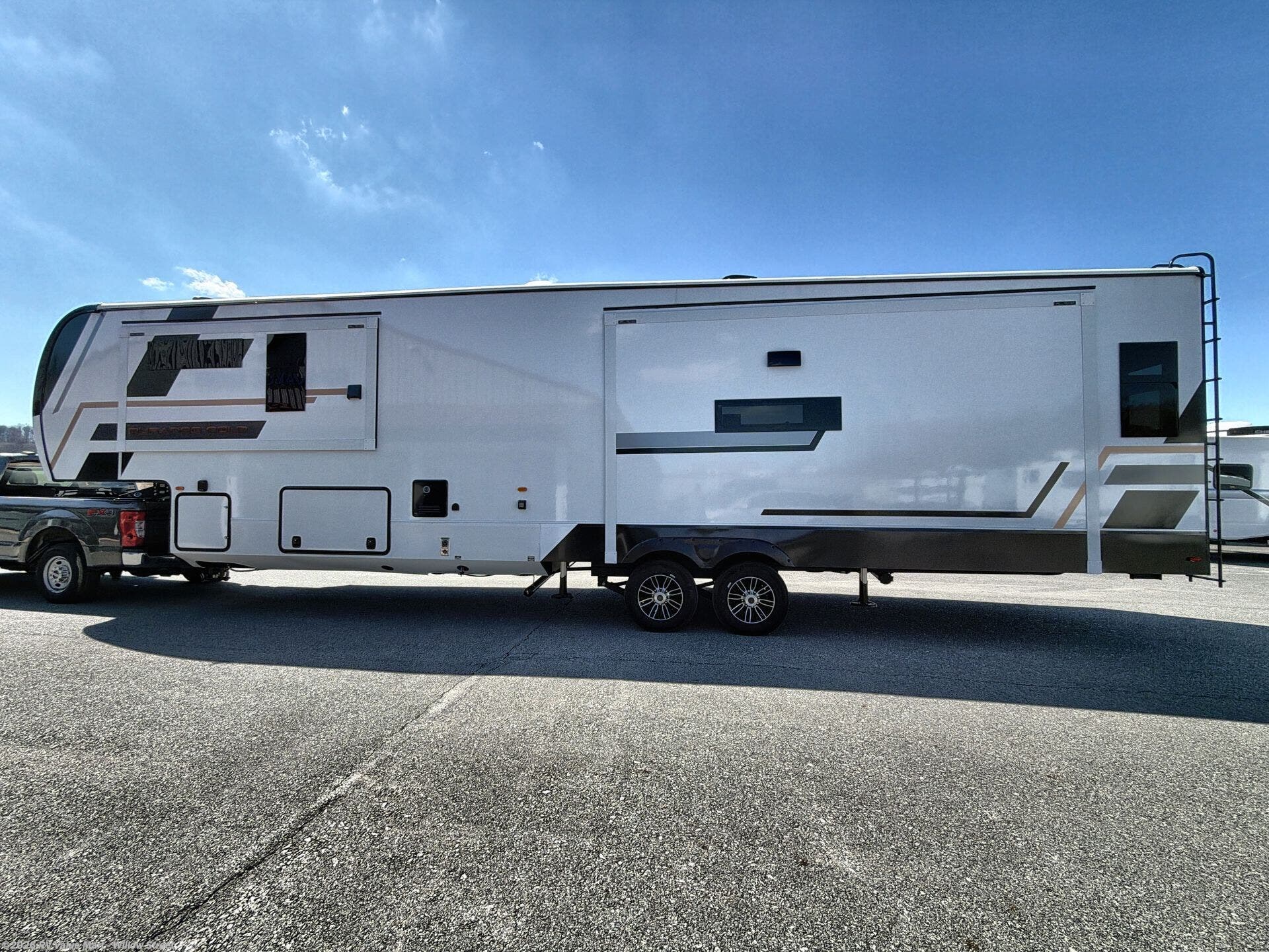 2026 K-Z Durango Gold 384MSQ - New Fifth Wheel For Sale by RV Value Mart - Willow Street in Willow Street, Pennsylvania