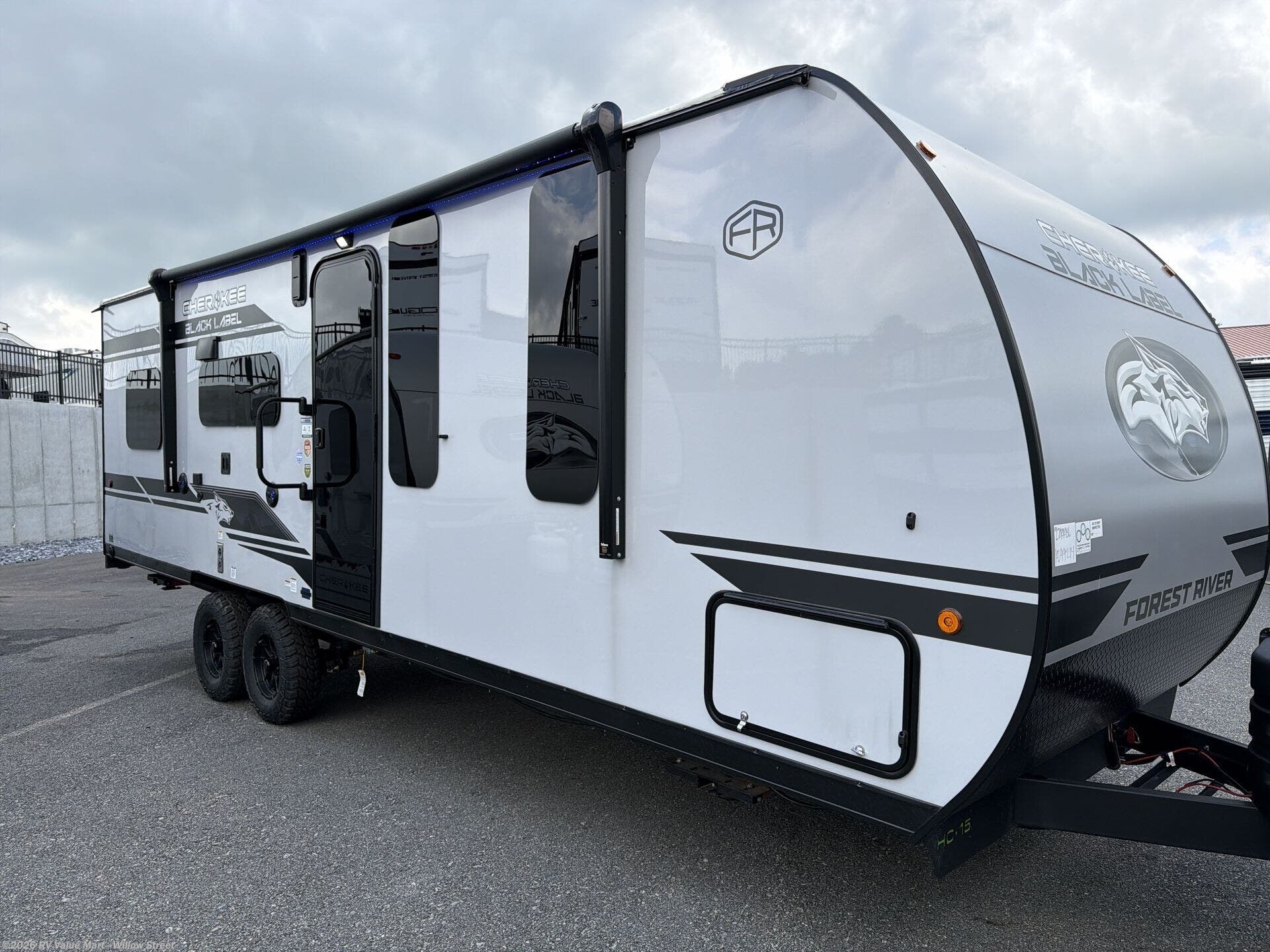 2026 Forest River Cherokee Grey Wolf Black Label 22RRBL - New Travel Trailer For Sale by RV Value Mart - Willow Street in Willow Street, Pennsylvania