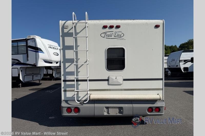 Used 2006 R-Vision Trail Lite 8304-S available in Willow Street, Pennsylvania