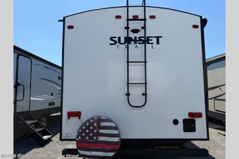Used 2021 CrossRoads Sunset Trail Super Lite 253RB available in Willow Street, Pennsylvania