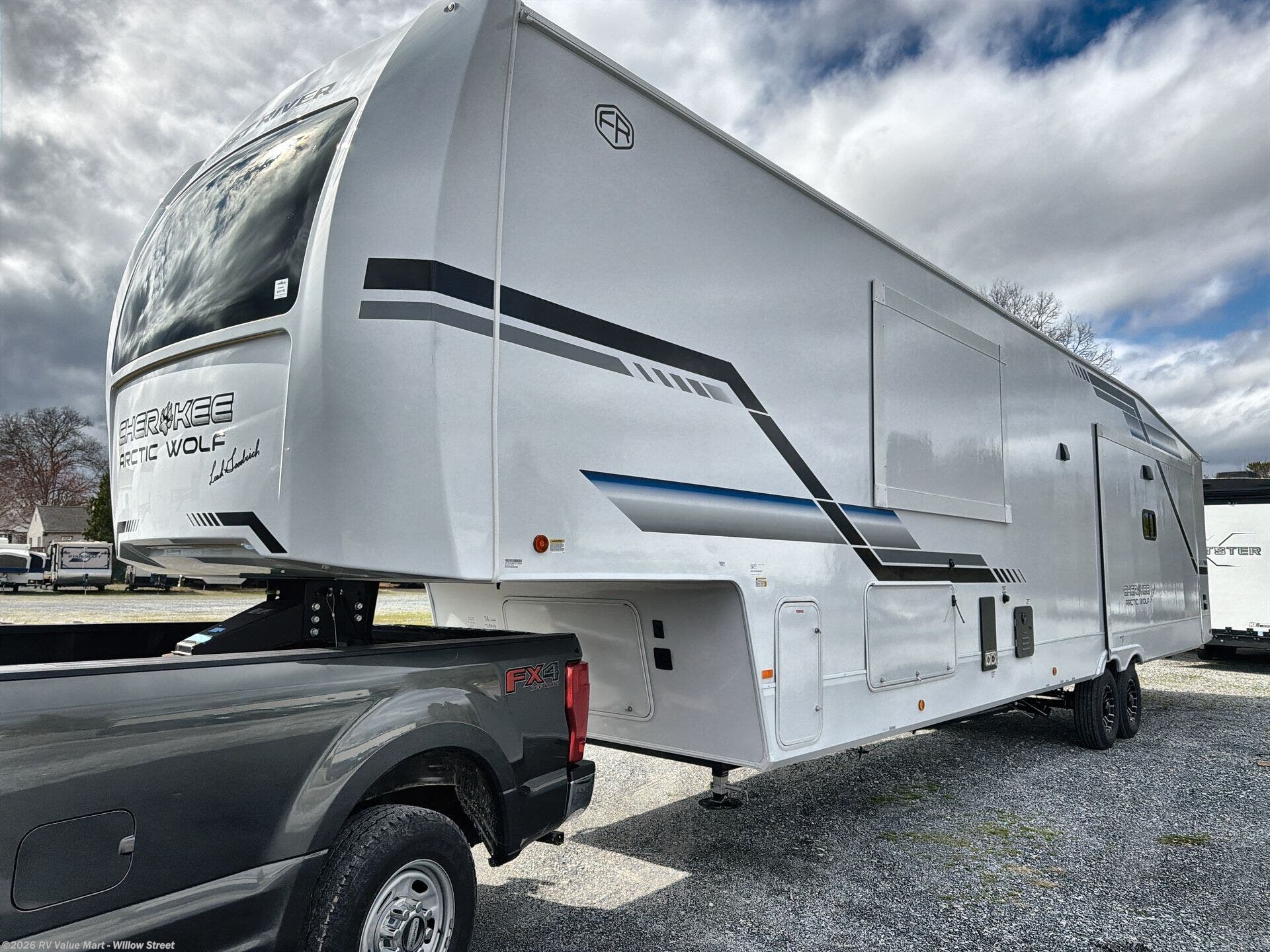 New 2026 Forest River Cherokee Arctic Wolf 38LEAH.G available in Willow Street, Pennsylvania