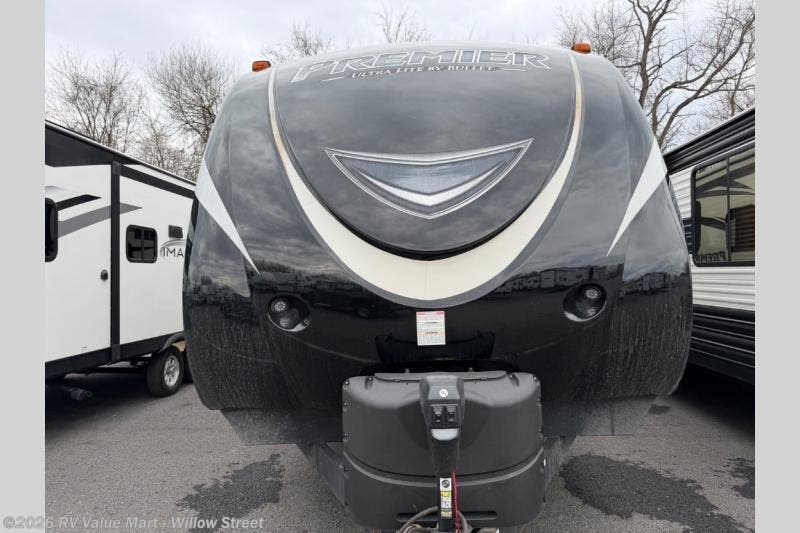 2016 Keystone Bullet Premier 34BHPR - Used Travel Trailer For Sale by RV Value Mart - Willow Street in Willow Street, Pennsylvania