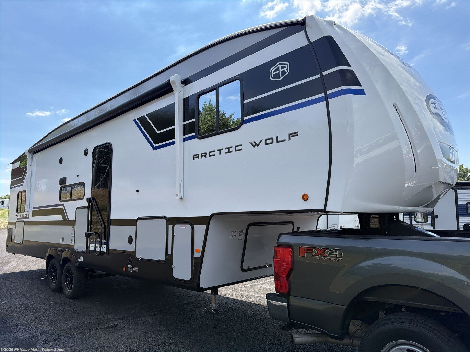 2027 Forest River Cherokee Arctic Wolf 285OPT - New Fifth Wheel For Sale by RV Value Mart - Willow Street in Willow Street, Pennsylvania