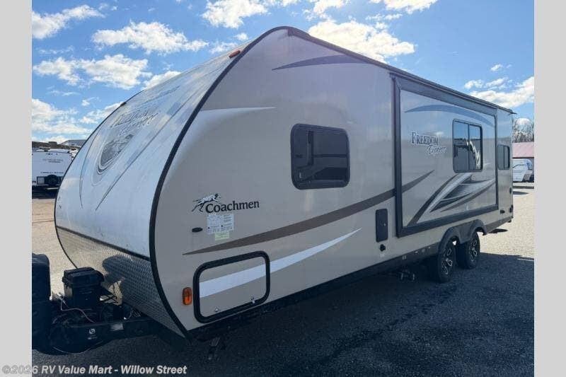 2017 Freedom Express Ultra Lite 246RKS by Coachmen from RV Value Mart - Willow Street in Willow Street, Pennsylvania
