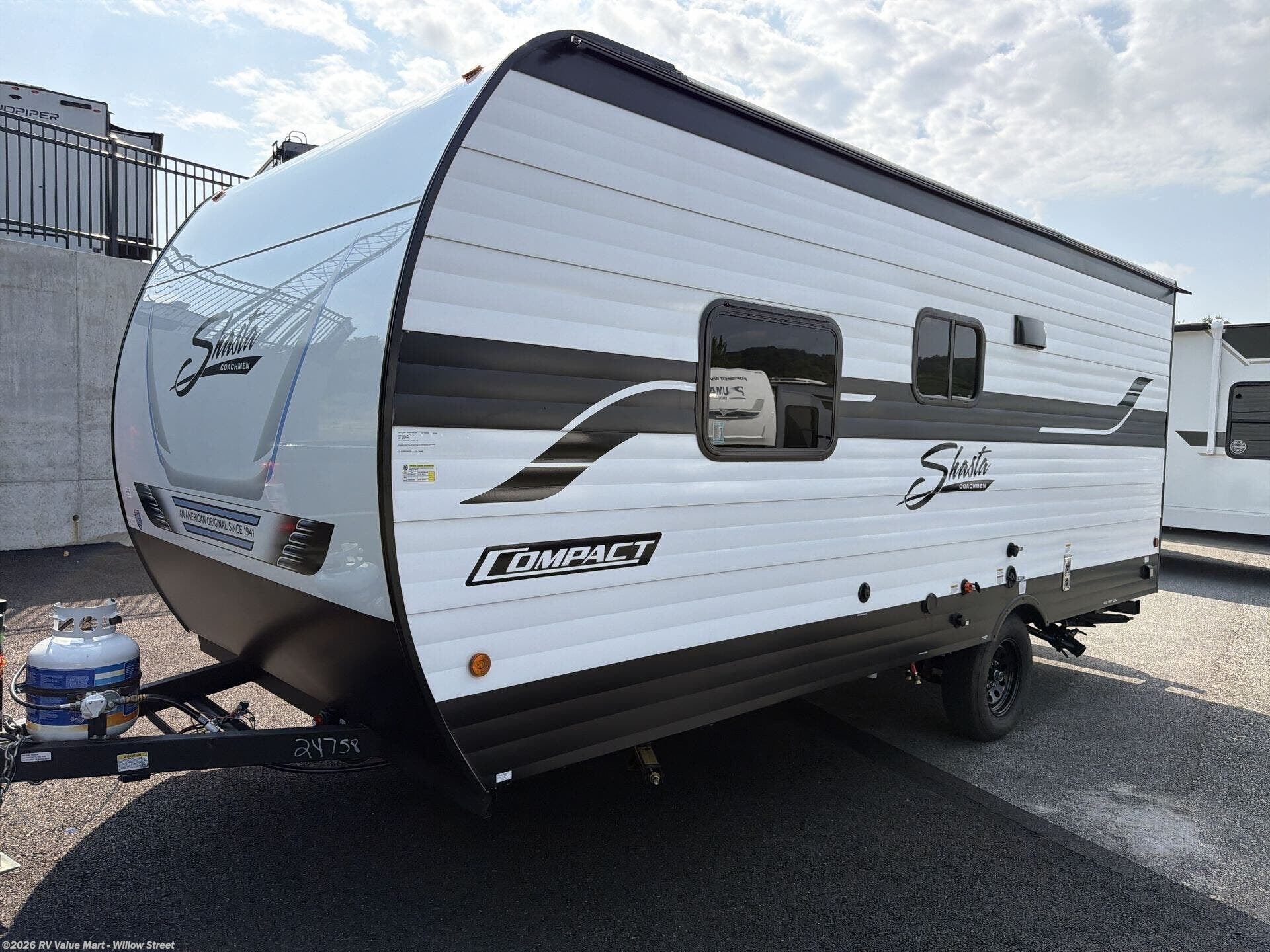 New 2026 Shasta Compact 18FQ available in Willow Street, Pennsylvania