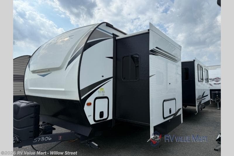 Used 2022 Palomino Solaire Ultra Lite 304RKDS available in Willow Street, Pennsylvania
