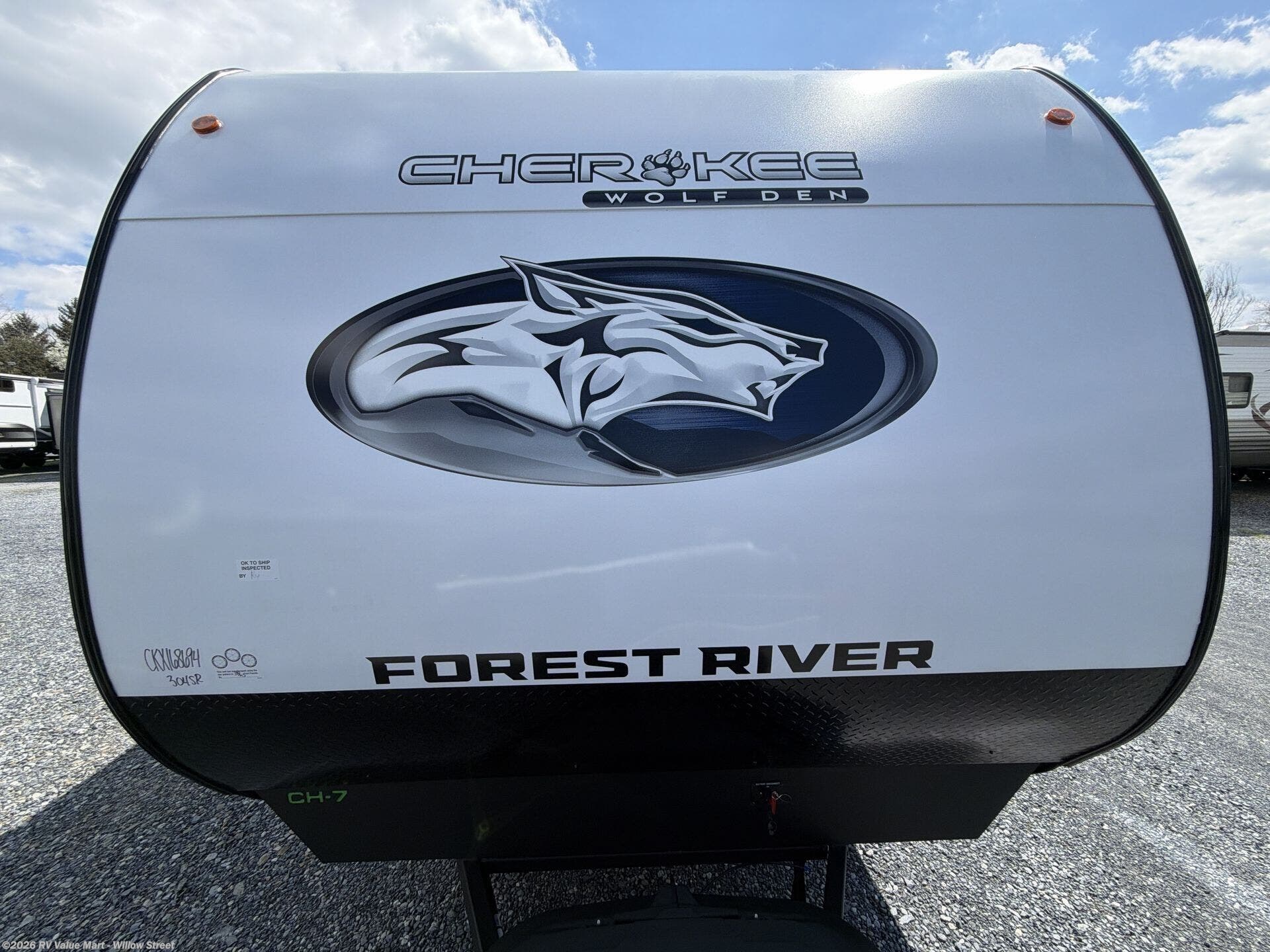 2026 Cherokee Wolf Den 304SR by Forest River from RV Value Mart - Willow Street in Willow Street, Pennsylvania