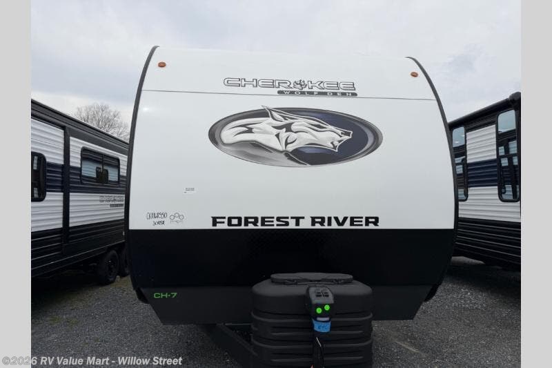 2026 Forest River Cherokee Wolf Den 304SR - New Travel Trailer For Sale by RV Value Mart - Willow Street in Willow Street, Pennsylvania