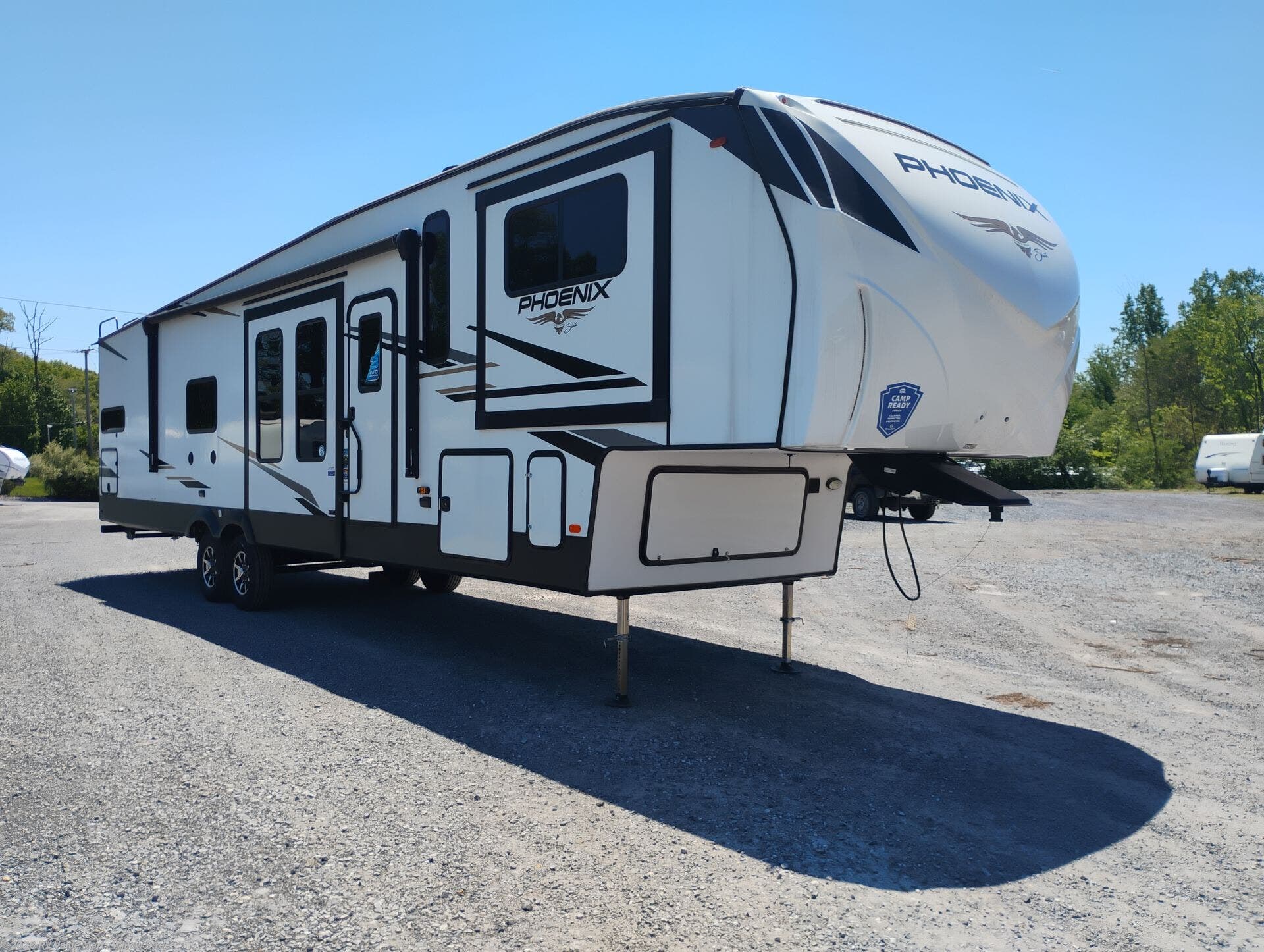 2024 Shasta Phoenix 334FL - Used Fifth Wheel For Sale by RV Value Mart - Willow Street in Willow Street, Pennsylvania
