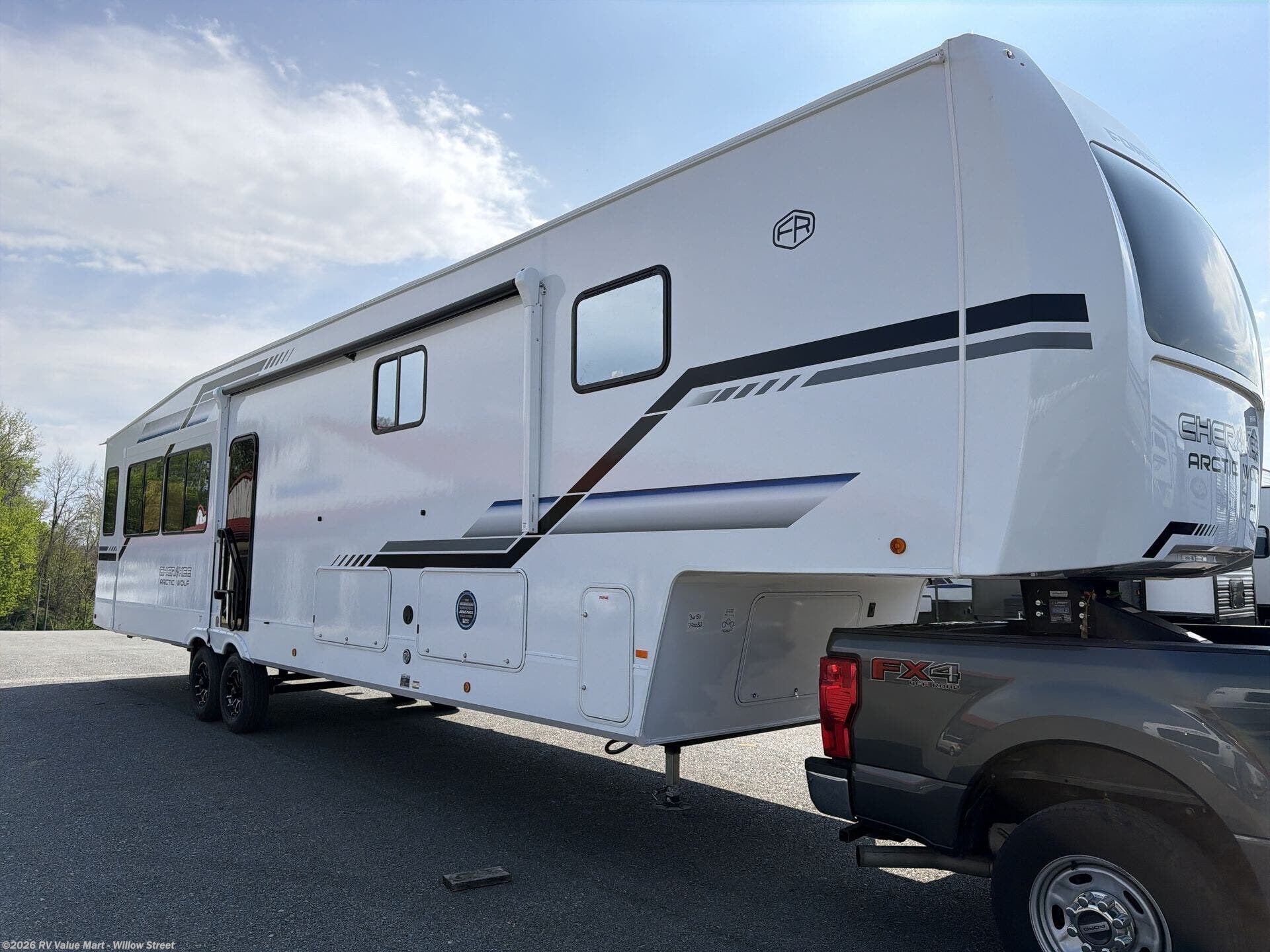 2026 Forest River Cherokee Arctic Wolf 3650SUITE - New Fifth Wheel For Sale by RV Value Mart - Willow Street in Willow Street, Pennsylvania