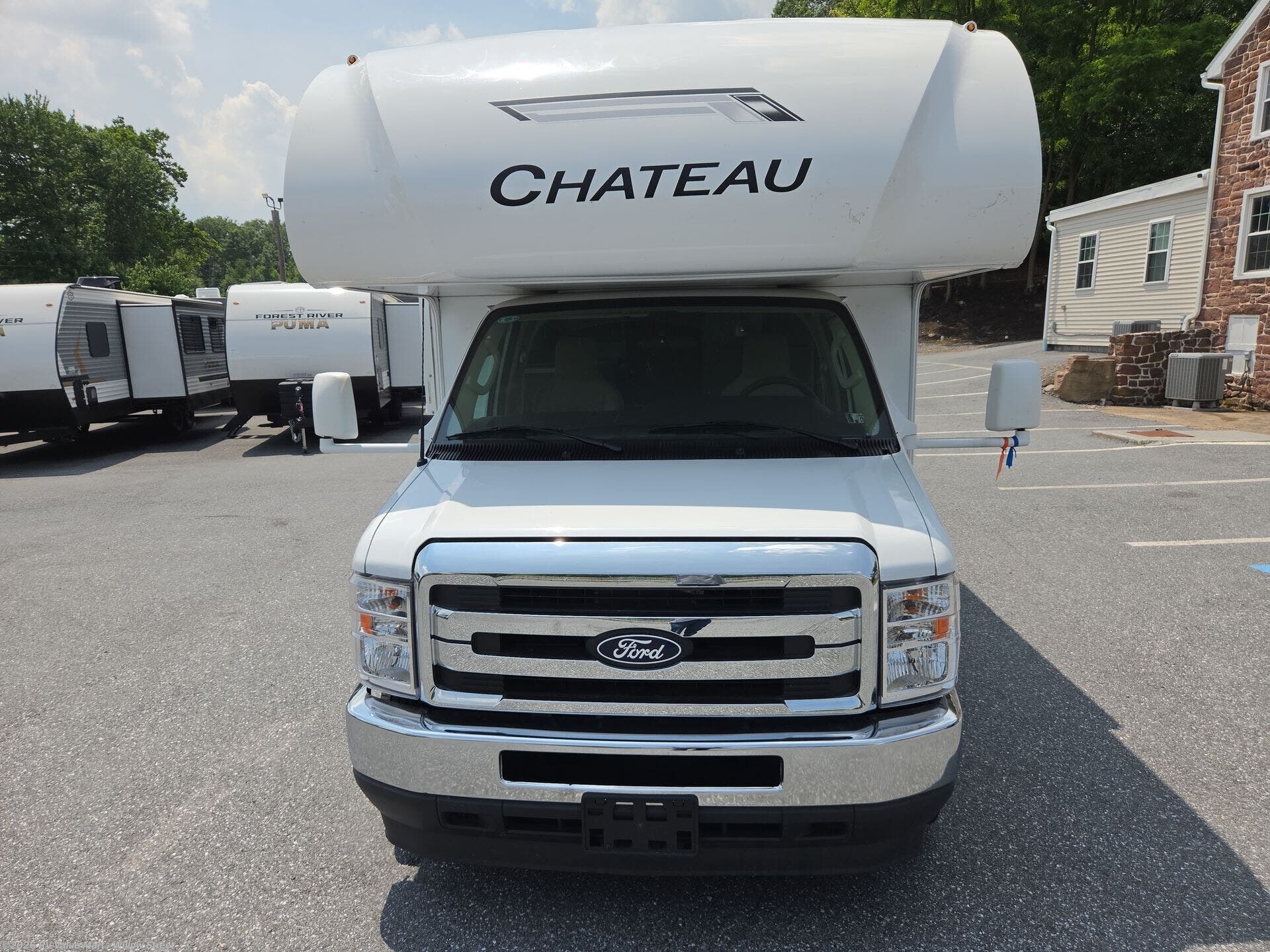 2026 Chateau 31H by Thor Motor Coach from RV Value Mart - Willow Street in Willow Street, Pennsylvania