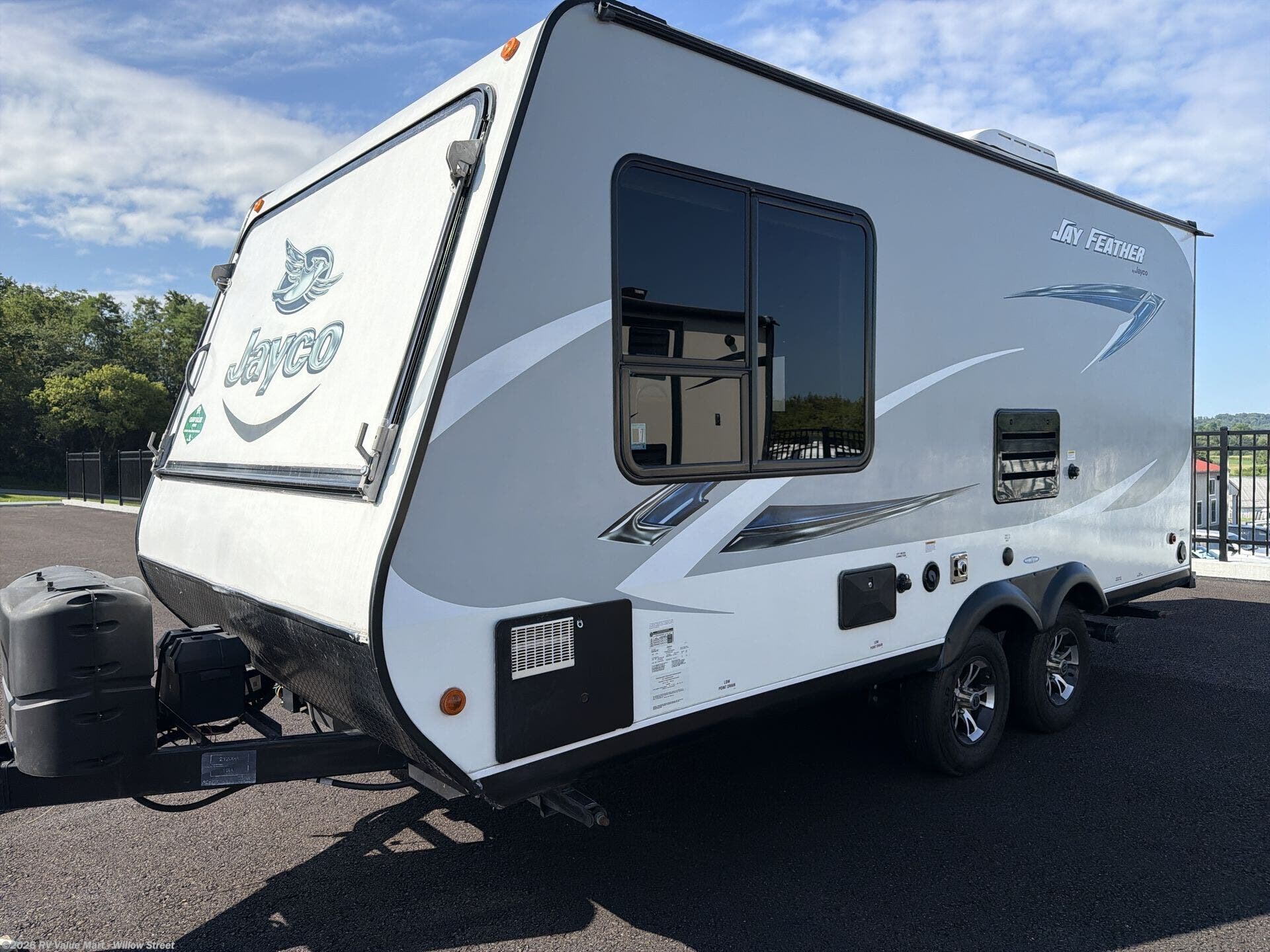Used 2017 Jayco Jay Feather X19H available in Willow Street, Pennsylvania