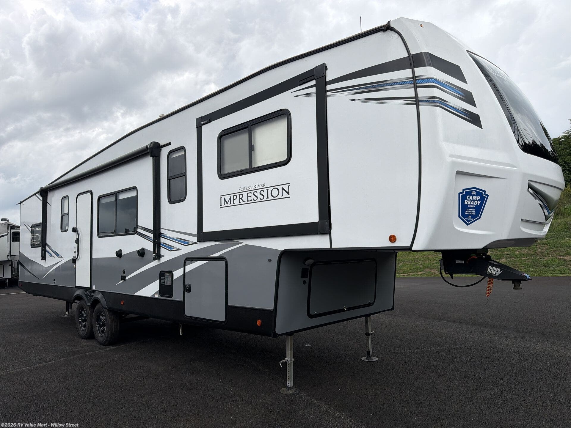2022 Forest River Impression 320FL - Used Fifth Wheel For Sale by RV Value Mart - Willow Street in Willow Street, Pennsylvania